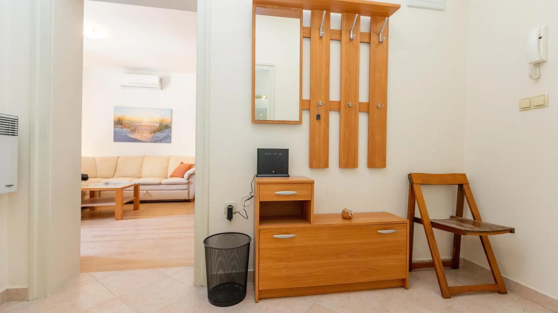 Boki 2 One Bedroom Apartment In Old Town With Balcony Zadar